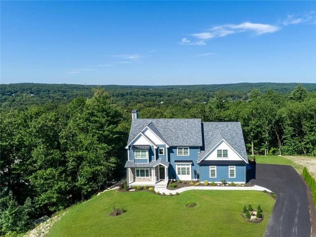 5 Lacey Court, Smithfield, RI 02917