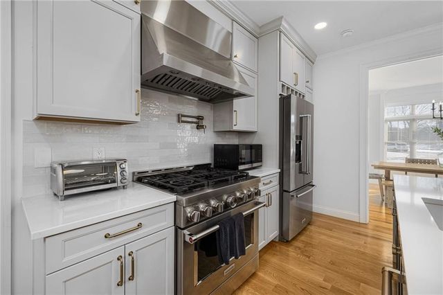 5 Lacey Court, Smithfield, RI 02917