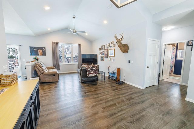 914 Miller Avenue, Janesville, WI 53548