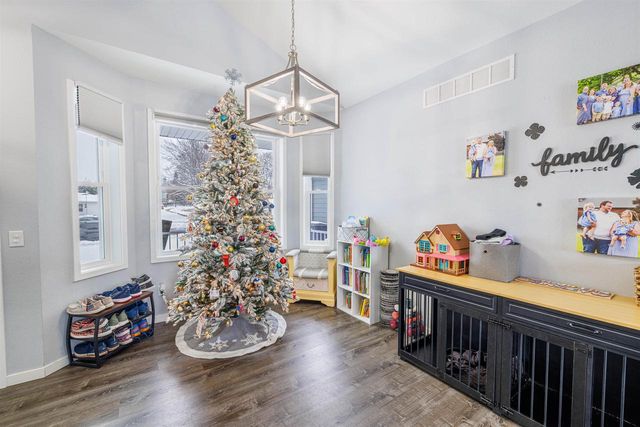 914 Miller Avenue, Janesville, WI 53548