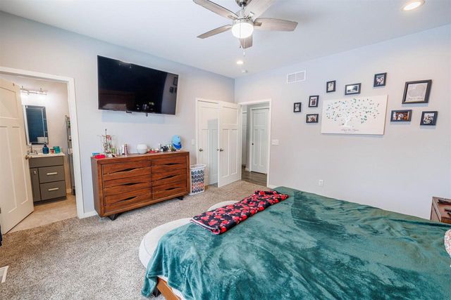 914 Miller Avenue, Janesville, WI 53548