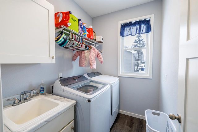 914 Miller Avenue, Janesville, WI 53548