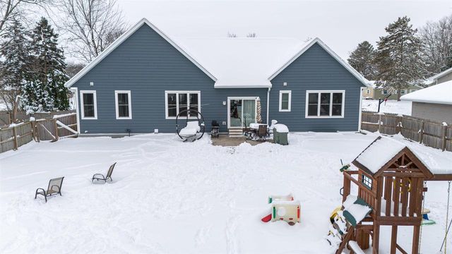 914 Miller Avenue, Janesville, WI 53548