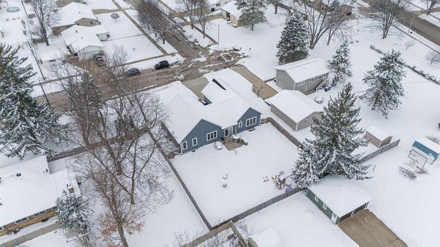 914 Miller Avenue, Janesville, WI 53548