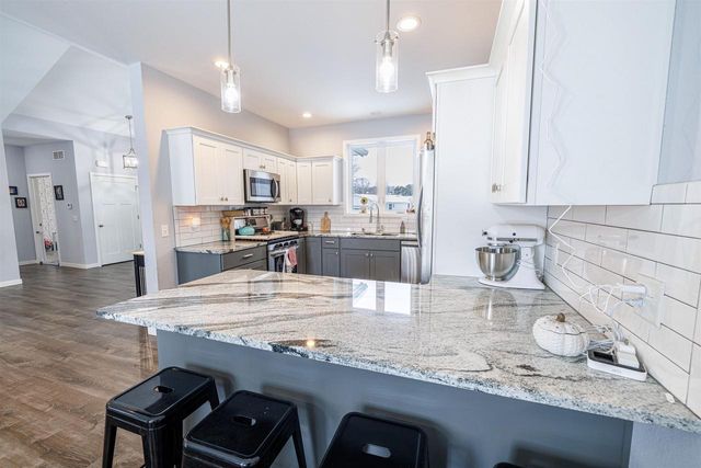 914 Miller Avenue, Janesville, WI 53548