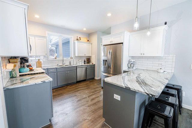 914 Miller Avenue, Janesville, WI 53548