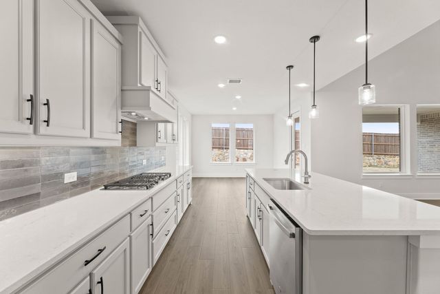 605 Aberdeen Lane, Mansfield, TX 76063