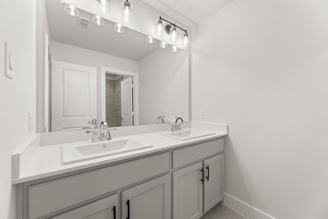 605 Aberdeen Lane, Mansfield, TX 76063