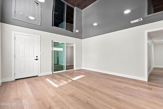 6662 BLACKWOOD Drive, Jacksonville, FL 32277