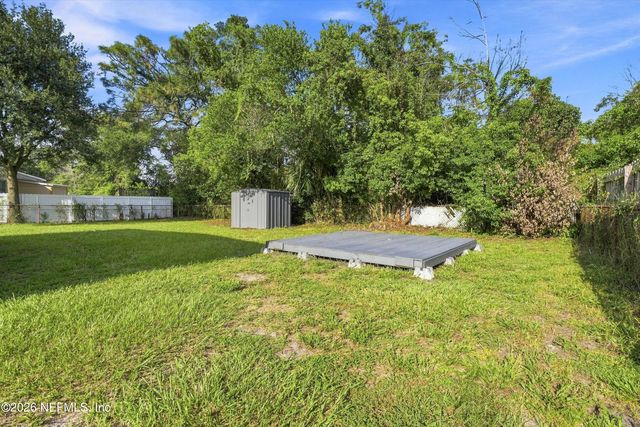 6662 BLACKWOOD Drive, Jacksonville, FL 32277
