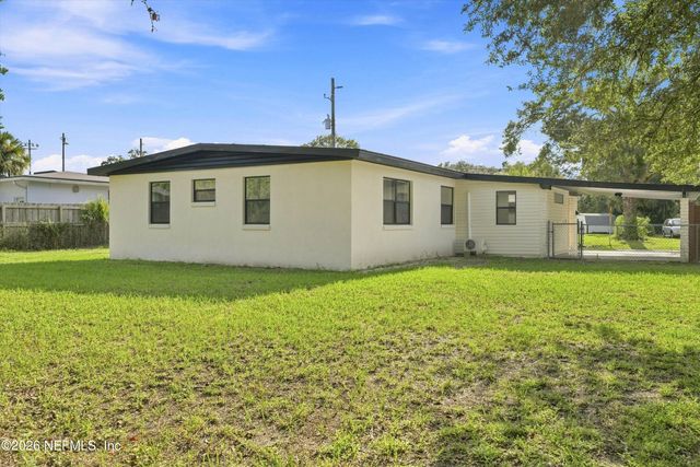 6662 BLACKWOOD Drive, Jacksonville, FL 32277