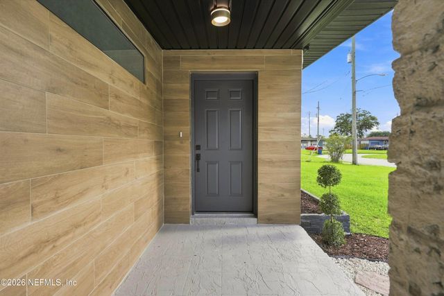 6662 BLACKWOOD Drive, Jacksonville, FL 32277