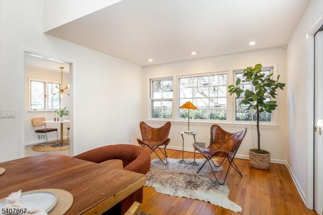 51 Durand Rd, Maplewood Twp., NJ 07040