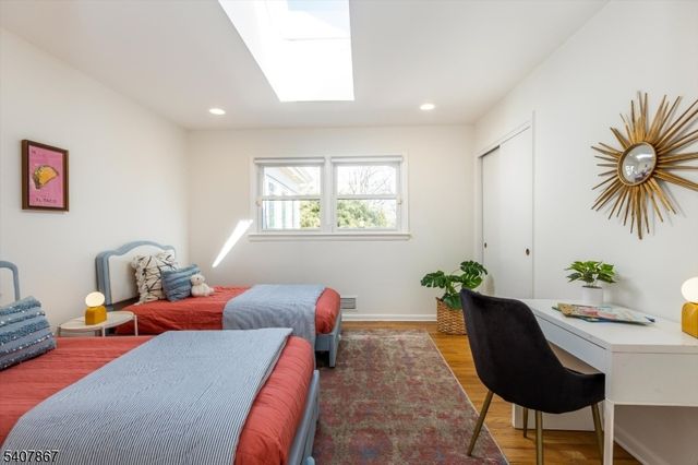 51 Durand Rd, Maplewood Twp., NJ 07040