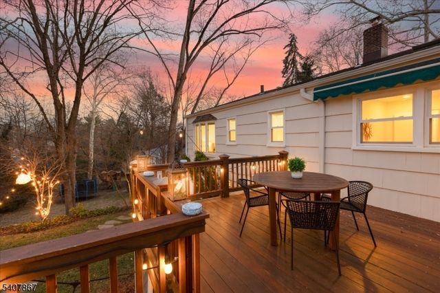 51 Durand Rd, Maplewood Twp., NJ 07040