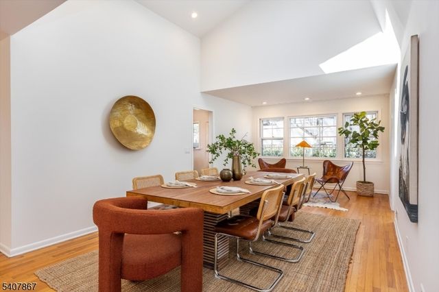 51 Durand Rd, Maplewood Twp., NJ 07040