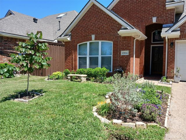 8904 Lakewood Drive, Irving, TX 75063