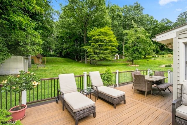 24 Stony Brook Rd, Rockaway Twp., NJ 07866