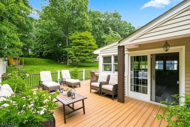 24 Stony Brook Rd, Rockaway Twp., NJ 07866