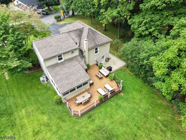 24 Stony Brook Rd, Rockaway Twp., NJ 07866
