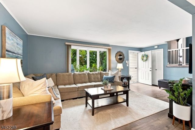 24 Stony Brook Rd, Rockaway Twp., NJ 07866