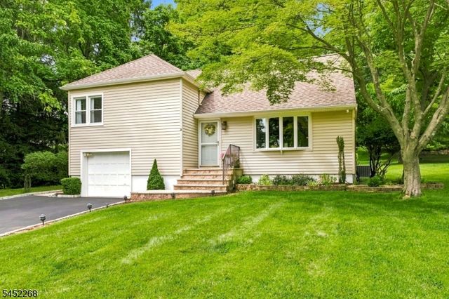 24 Stony Brook Rd, Rockaway Twp., NJ 07866