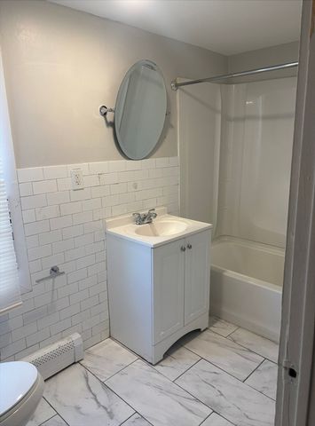 108 S. Common St. 2L, Lynn, MA 01902