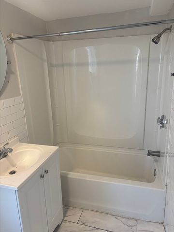 108 S. Common St. 2L, Lynn, MA 01902