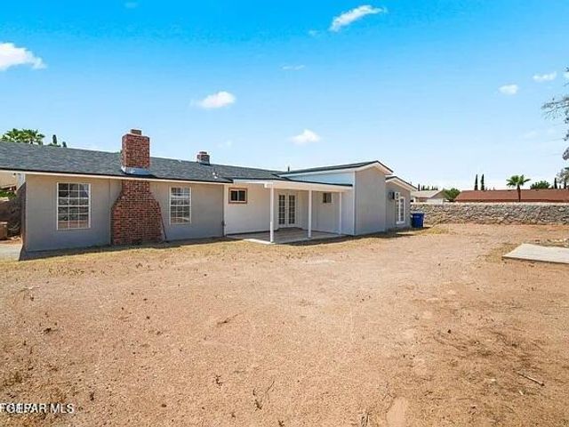 11301 Tom Ulozas Drive, El Paso, TX 79936