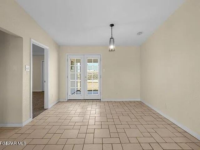 11301 Tom Ulozas Drive, El Paso, TX 79936