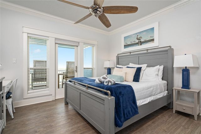 997 S Redfish Street, Crystal Beach, TX 77650