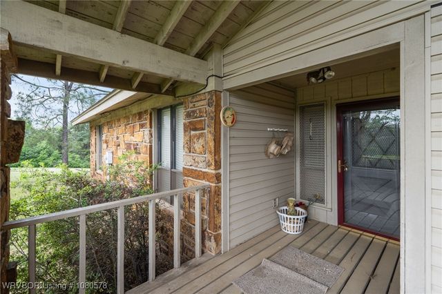 415 Bronzewood Lane, Van Buren, AR 72956