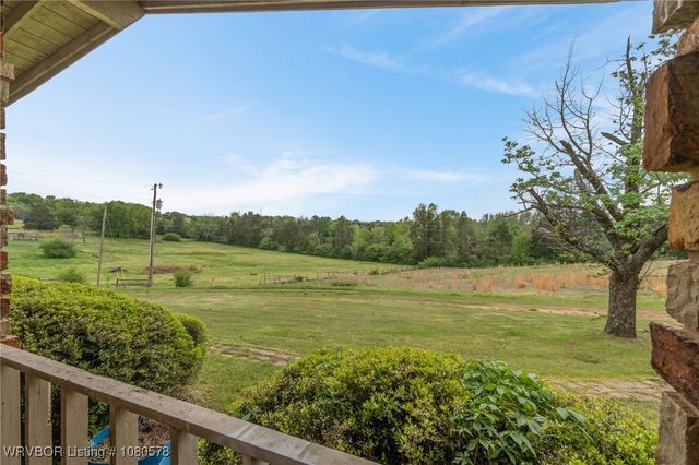 415 Bronzewood Lane, Van Buren, AR 72956