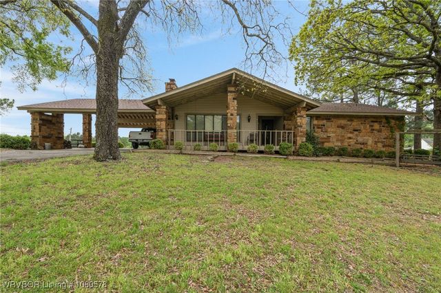 415 Bronzewood Lane, Van Buren, AR 72956