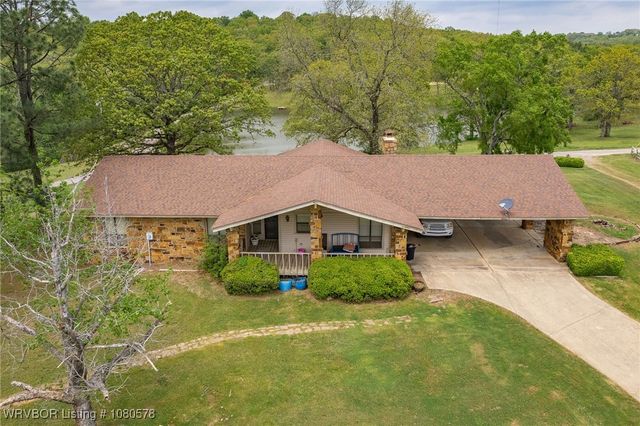 415 Bronzewood Lane, Van Buren, AR 72956