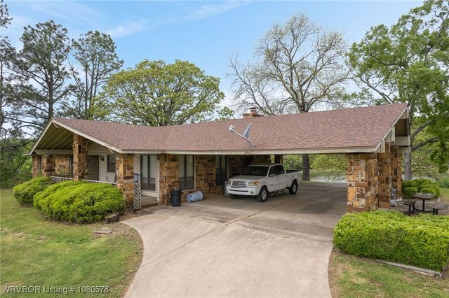 415 Bronzewood Lane, Van Buren, AR 72956