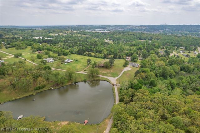 415 Bronzewood Lane, Van Buren, AR 72956