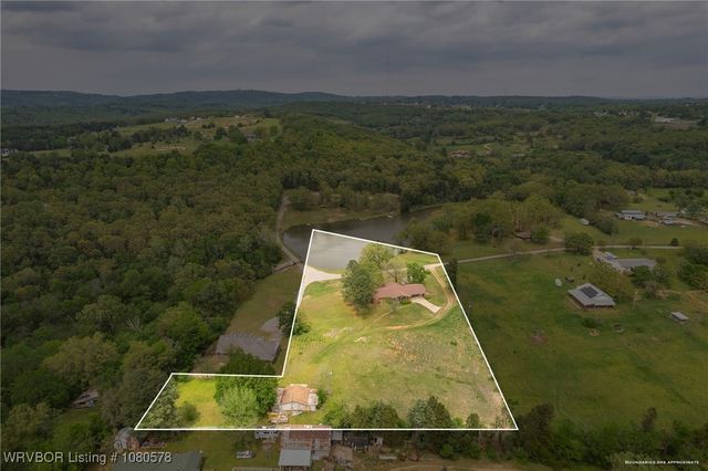 415 Bronzewood Lane, Van Buren, AR 72956