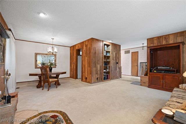 415 Bronzewood Lane, Van Buren, AR 72956