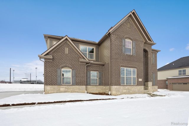 12147 Moore Lane, Washington Township, MI 48094