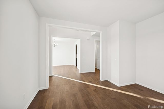 12147 Moore Lane, Washington Township, MI 48094