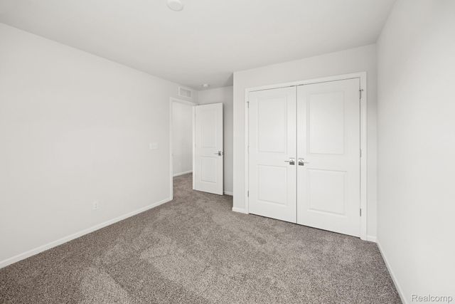 12147 Moore Lane, Washington Township, MI 48094