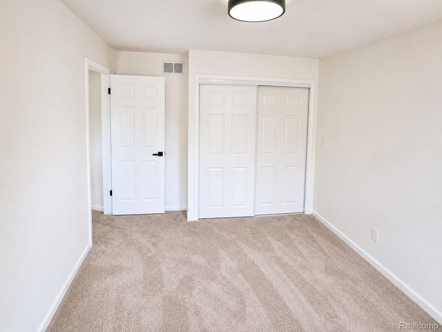15814 Dupage Boulevard, Taylor, MI 48180