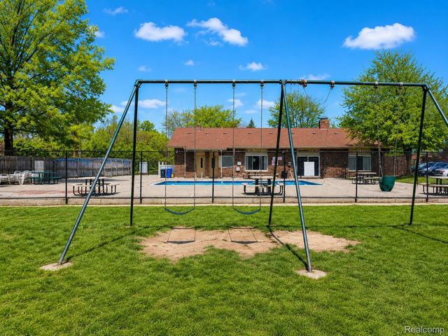 15814 Dupage Boulevard, Taylor, MI 48180