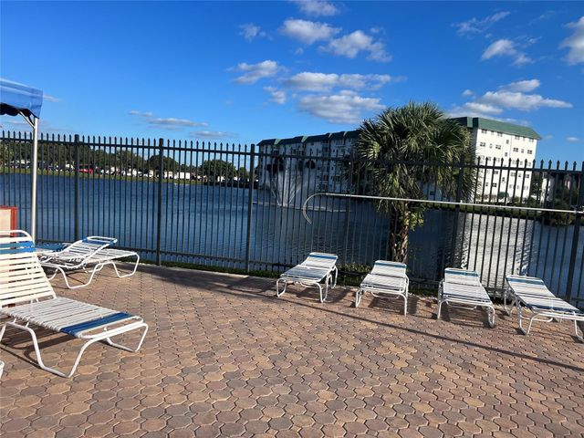 4750 NW 22nd Court 315, Lauderhill, FL 33313