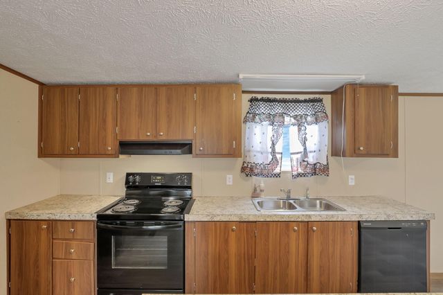 250 Rosie Avenue, Pataskala, OH 43062
