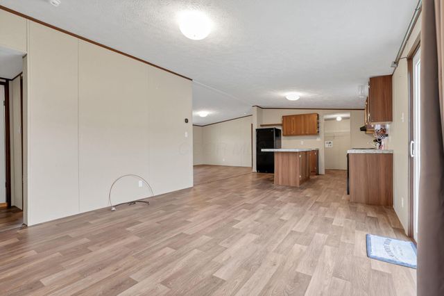 250 Rosie Avenue, Pataskala, OH 43062