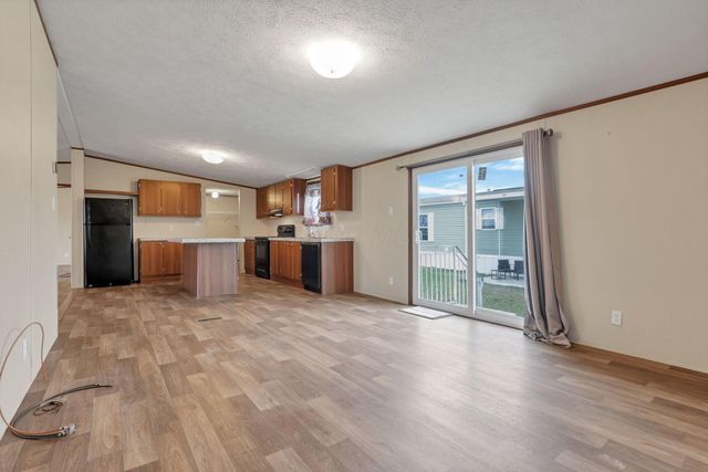 250 Rosie Avenue, Pataskala, OH 43062