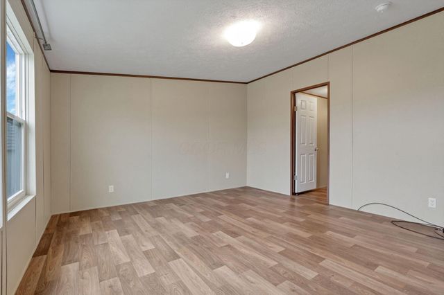 250 Rosie Avenue, Pataskala, OH 43062