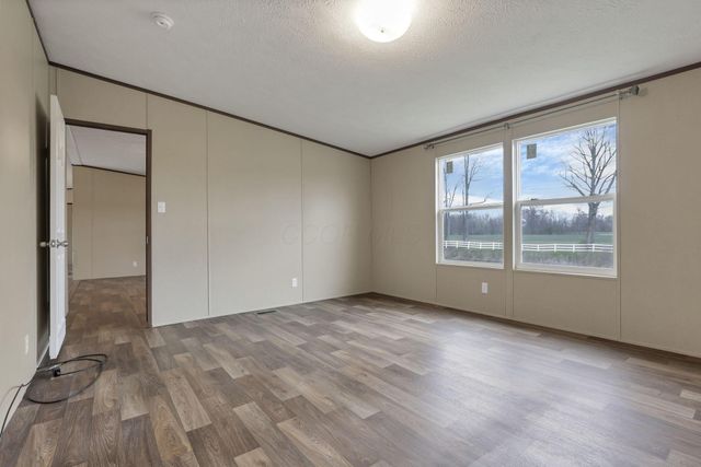 250 Rosie Avenue, Pataskala, OH 43062